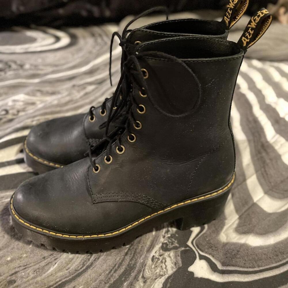 Black leather Dr. Martens Shriver‎ Hi women’s leather heeled boot. - Picture 2 of 6